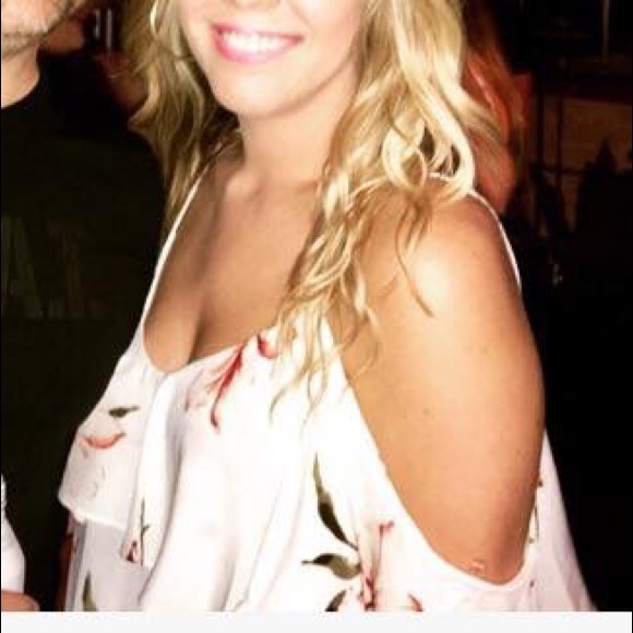 Floral Dress! - Picture 3 of 4